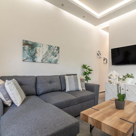Misty Grey Apartment Near City Centre Iraklio Exterior foto