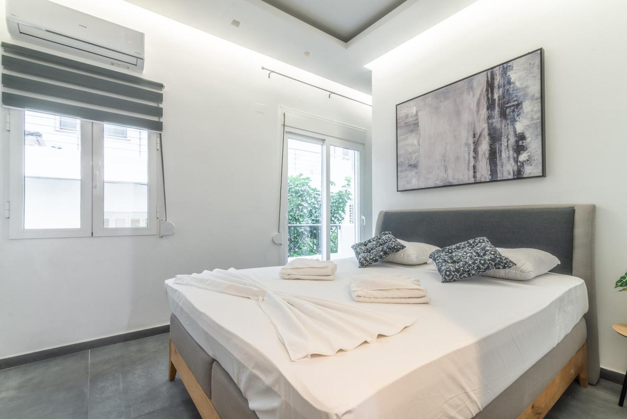 Misty Grey Apartment Near City Centre Iraklio Exterior foto