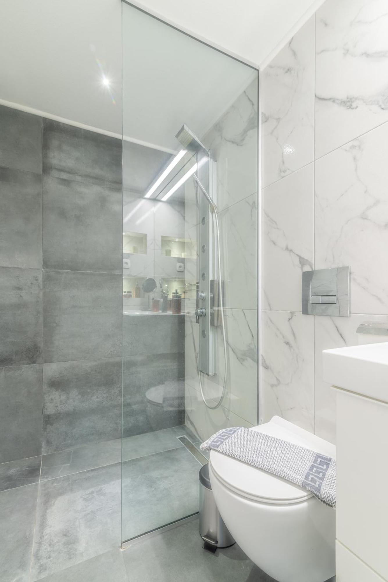 Misty Grey Apartment Near City Centre Iraklio Exterior foto